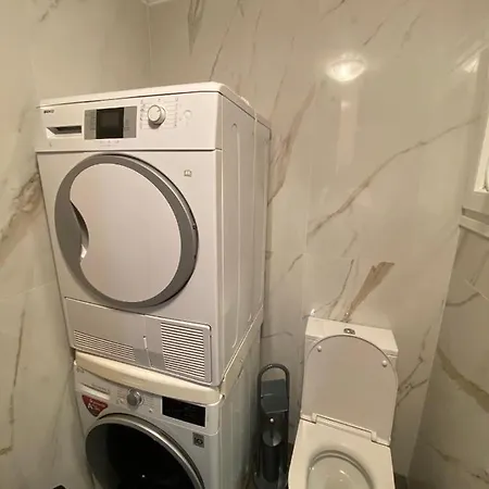 365 Urban Apartment